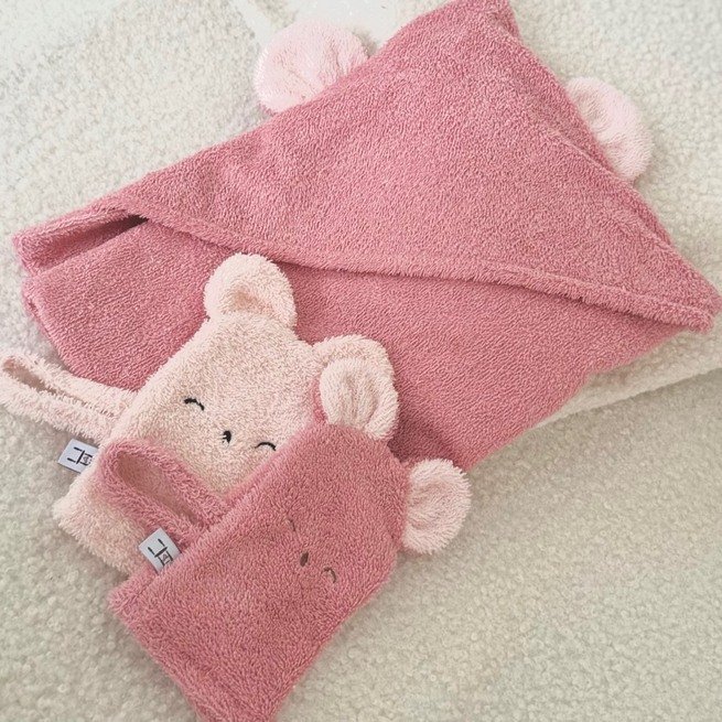 Rožinis rankšluostis su ausytėmis 1