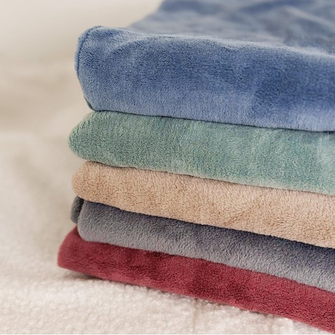 Minkštas pliušinis BURGUNDINIS pledukas 70x90cm 1