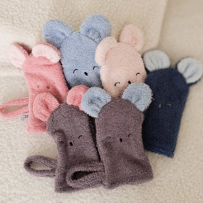 Prausimosi pirštinė PELIUKAS